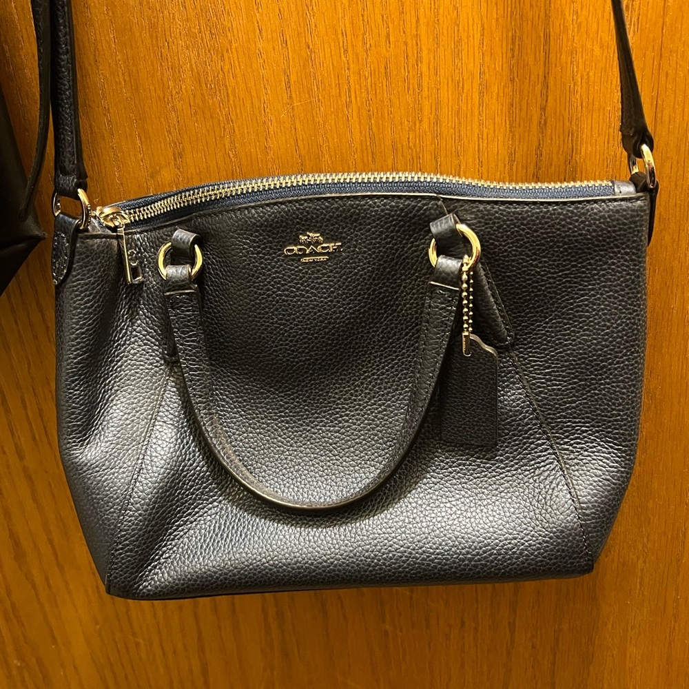 AUTHENTIC Kelsey Coach bag; silver hardware; zipper closure